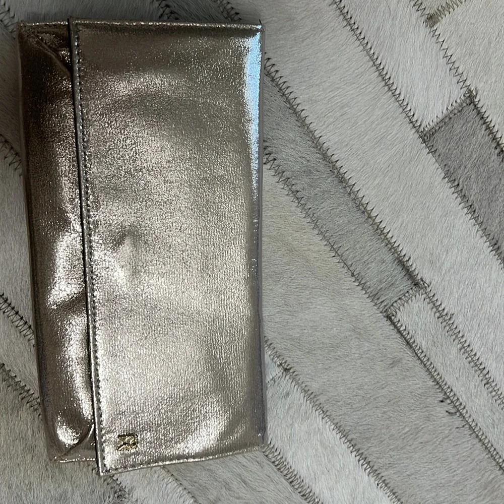 Victoria’s Secret 3 pieces set mini hair straightener - Picture 3 of 9